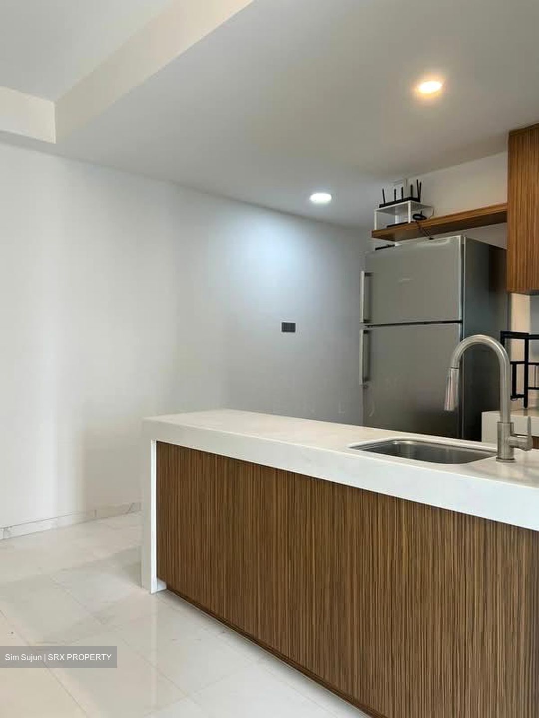 The Lakeshore (D22), Condominium #574135111